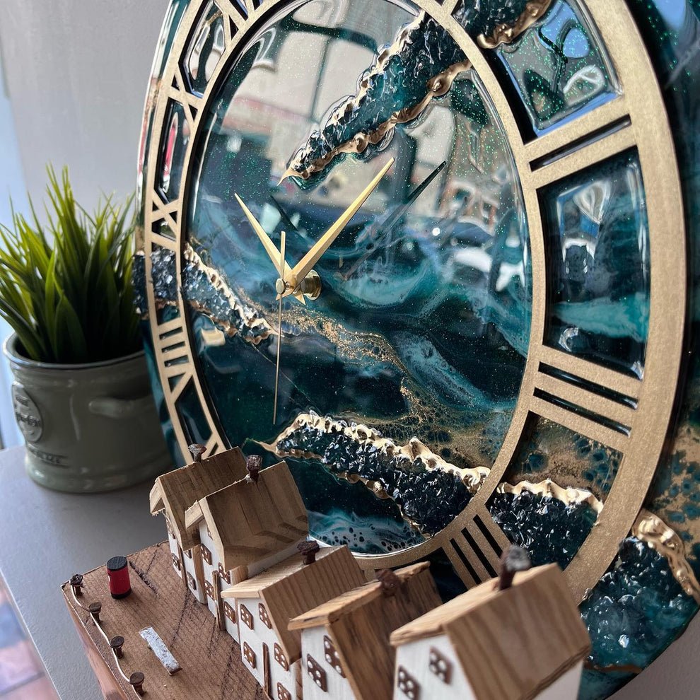 Maritime Elegance Resin Wall Clock – Handmade Luxury Resin Art