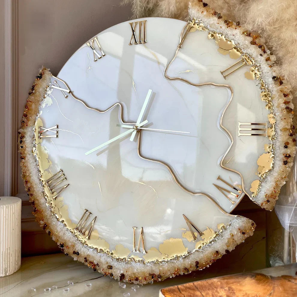 Moonmilk - Silent Round Clock by Saaj 