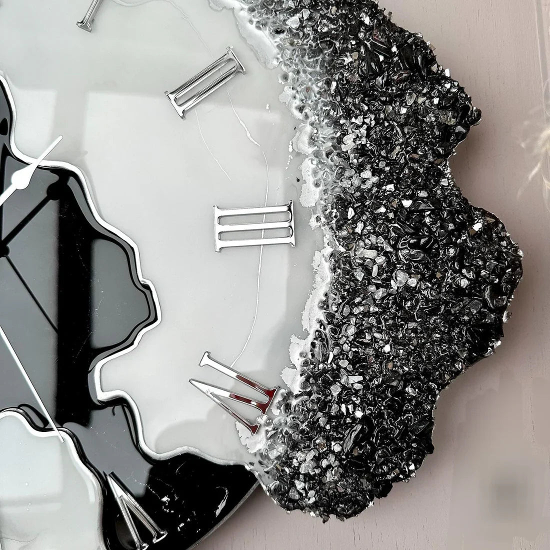 Black Silver Dusk – Black Resin Wall Clock